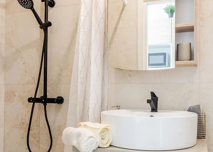 Activity & Relax 5 *